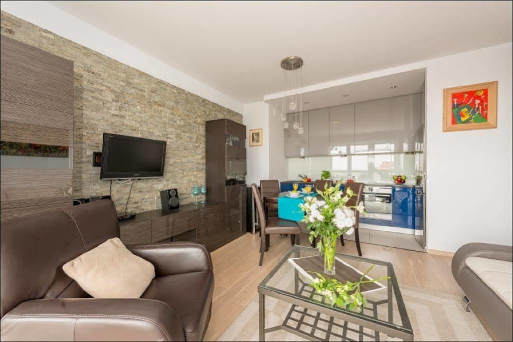 P&O Apartments Aleja Krakowska Варшава Екстериор снимка